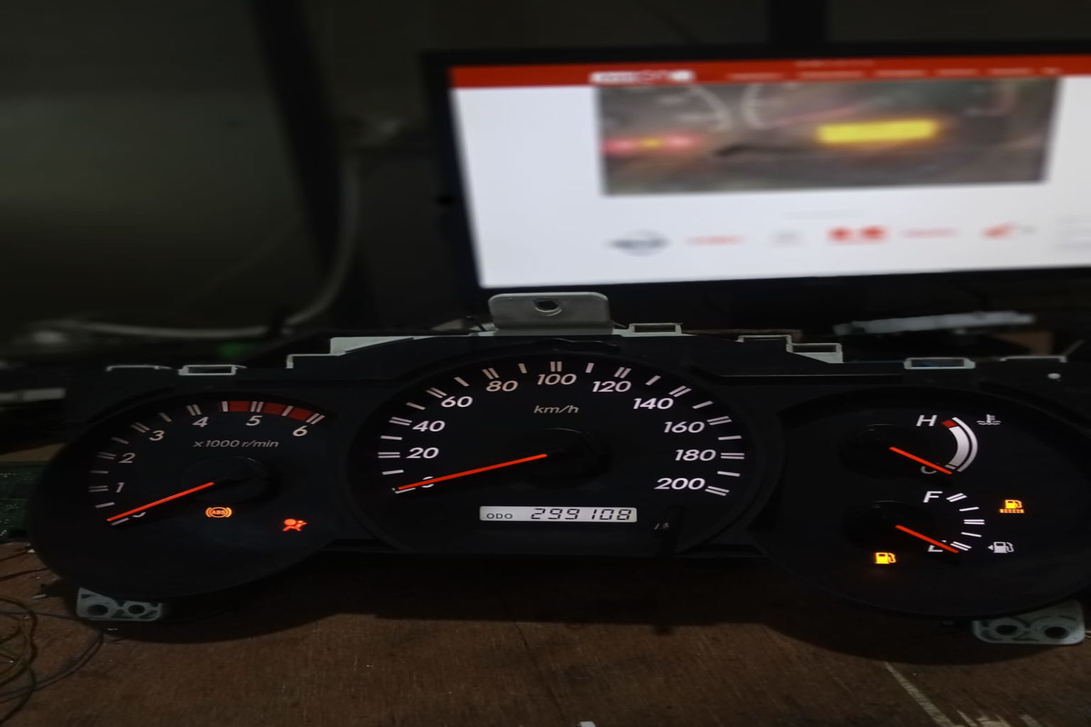 Service Speedometer Fortuner